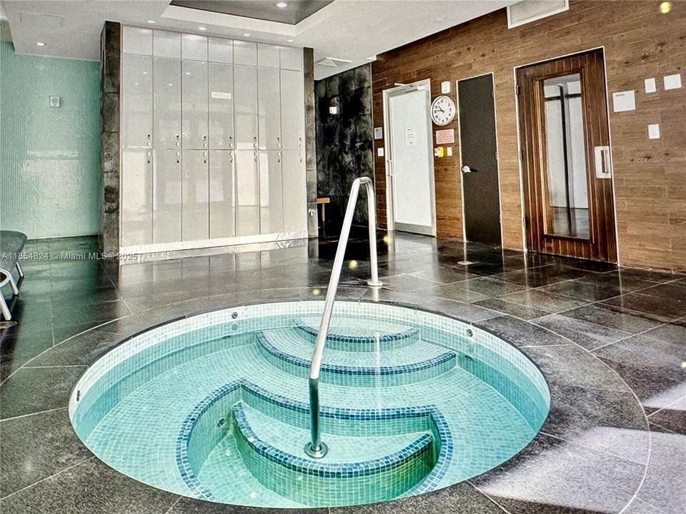 En Venta: $479,900 (1 camas, 1 baños, 738 Pies cuadrados)