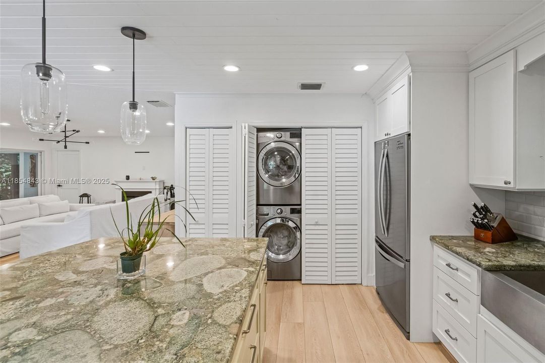 Activo con contrato: $959,000 (3 camas, 2 baños, 1851 Pies cuadrados)