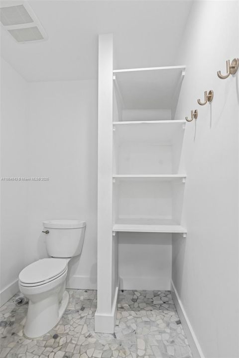 Activo con contrato: $959,000 (3 camas, 2 baños, 1851 Pies cuadrados)