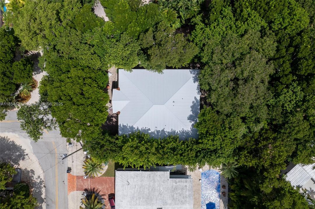 Activo con contrato: $959,000 (3 camas, 2 baños, 1851 Pies cuadrados)