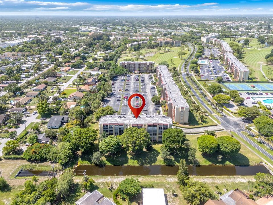 En Venta: $172,000 (2 camas, 2 baños, 1114 Pies cuadrados)