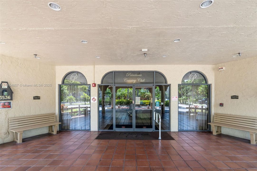 En Venta: $172,000 (2 camas, 2 baños, 1114 Pies cuadrados)