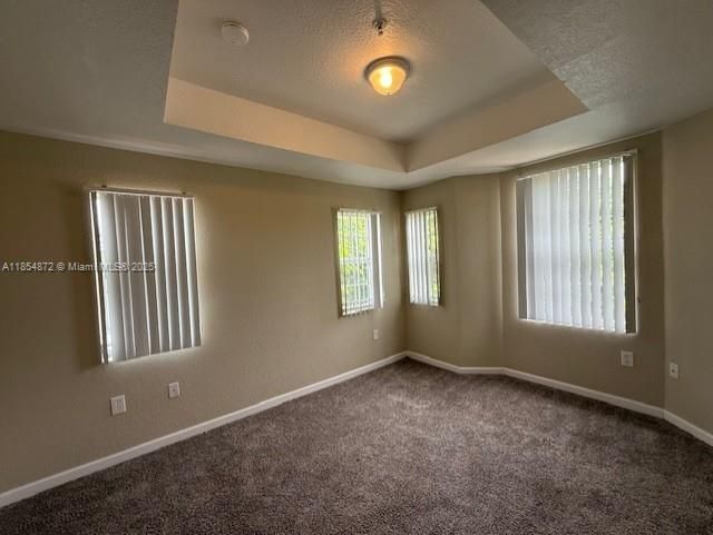 Active With Contract: $549,900 (3 beds, 3 baths, 2186 Square Feet)