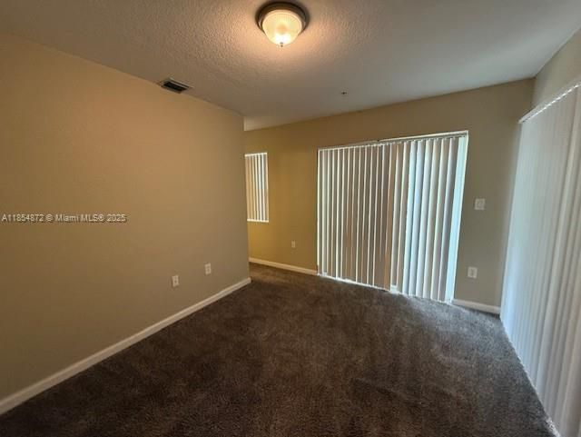 Active With Contract: $549,900 (3 beds, 3 baths, 2186 Square Feet)