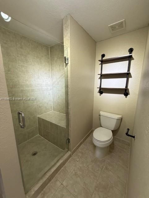 Active With Contract: $549,900 (3 beds, 3 baths, 2186 Square Feet)