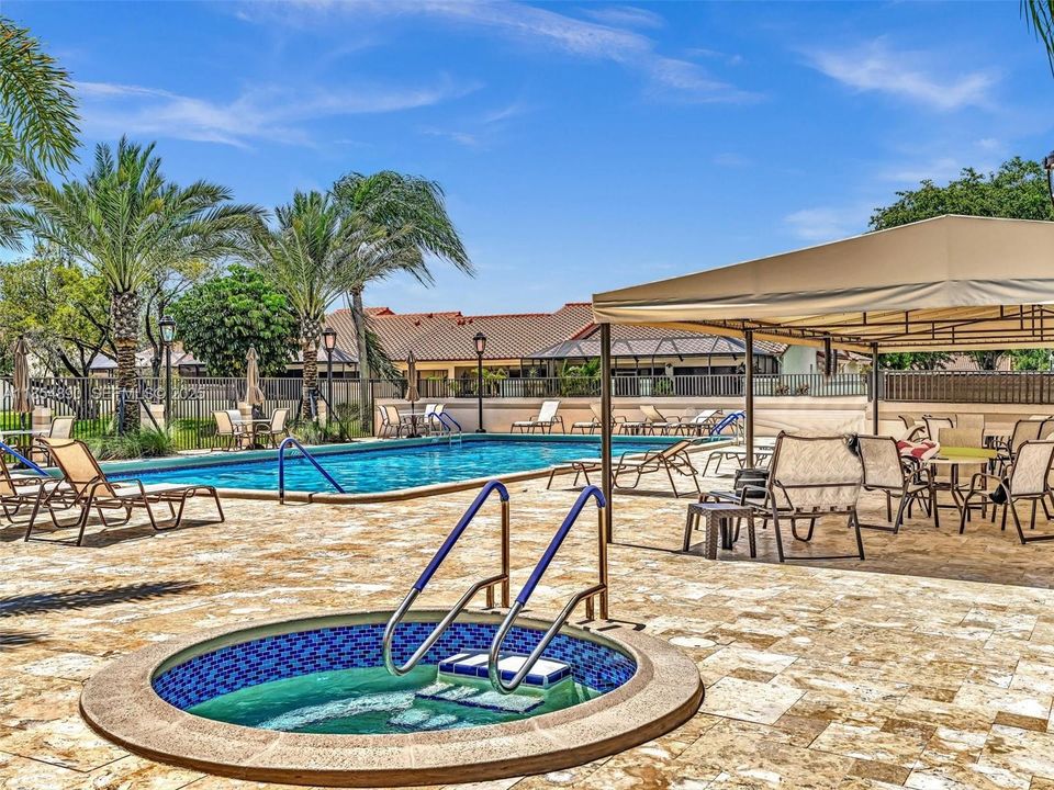 En Venta: $515,000 (3 camas, 2 baños, 1575 Pies cuadrados)