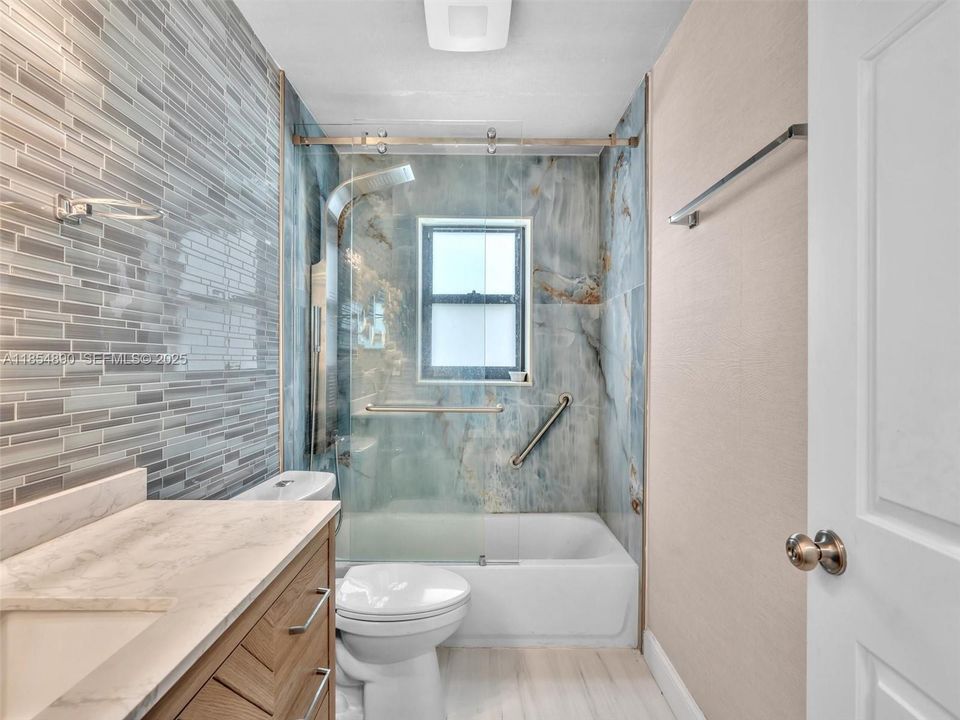 En Venta: $515,000 (3 camas, 2 baños, 1575 Pies cuadrados)