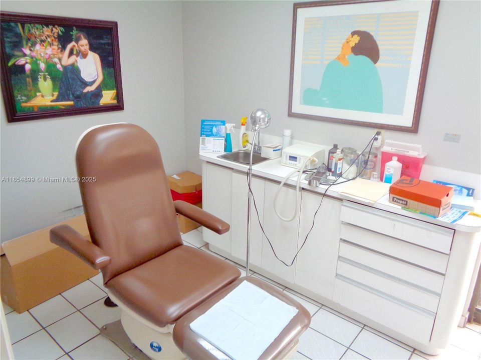 待售: $245,000 (0 贝兹, 0 浴室, 0 平方英尺)