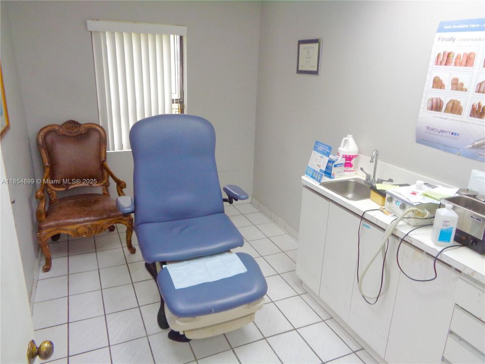 待售: $245,000 (0 贝兹, 0 浴室, 0 平方英尺)