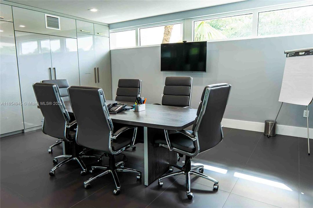 待售: $5,399,000 (0 贝兹, 0 浴室, 0 平方英尺)