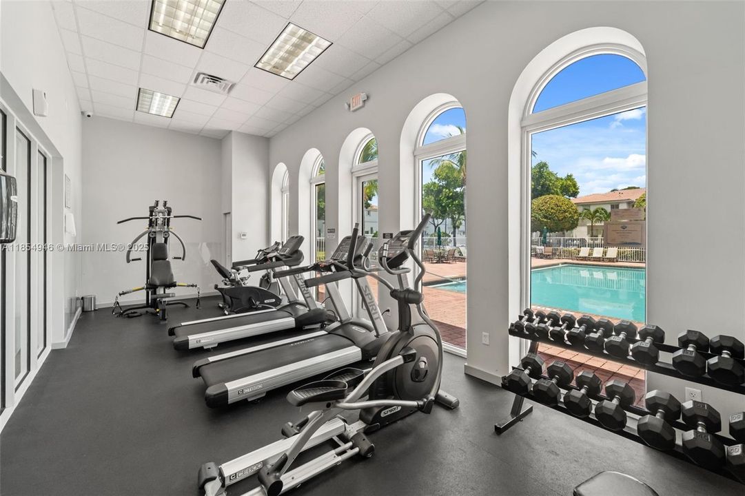 Active With Contract: $415,000 (3 beds, 2 baths, 1452 Square Feet)