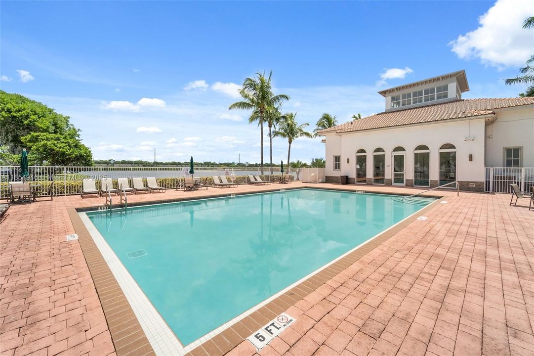 Active With Contract: $415,000 (3 beds, 2 baths, 1452 Square Feet)