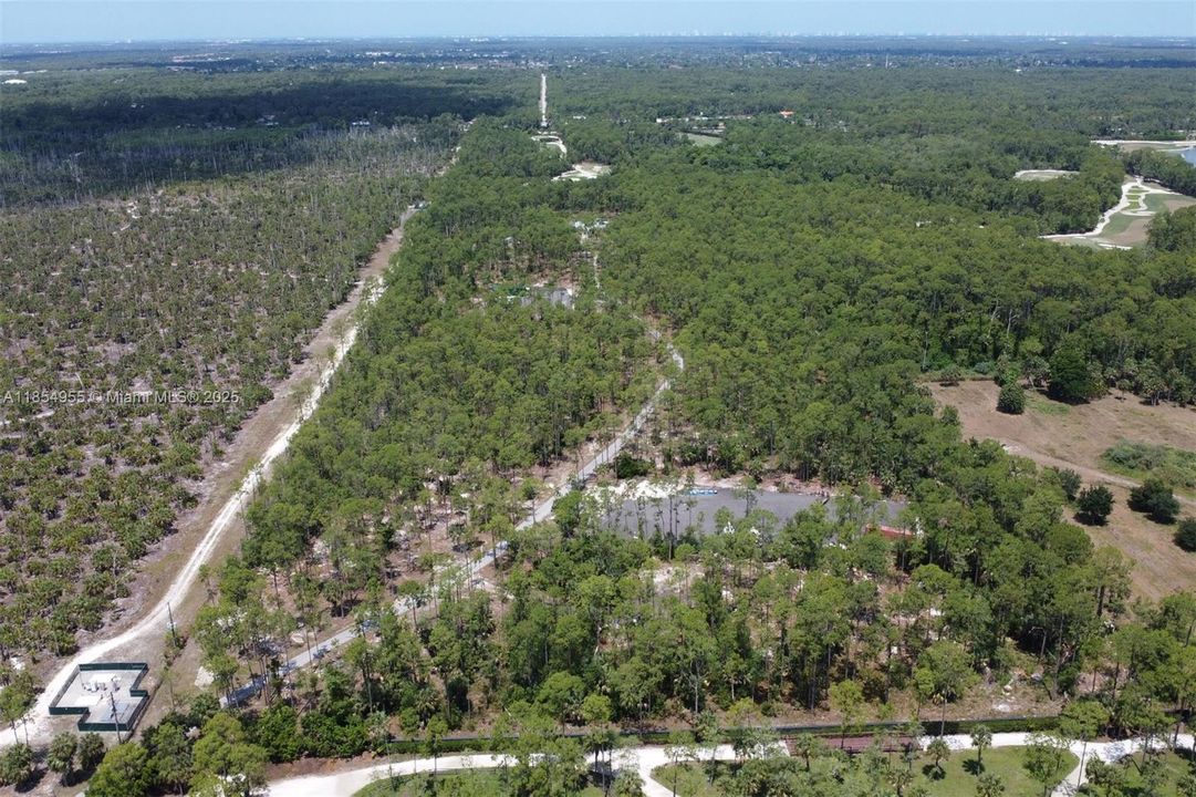 For Sale: $2,999,999 (4 beds, 5 baths, 4901 Square Feet)