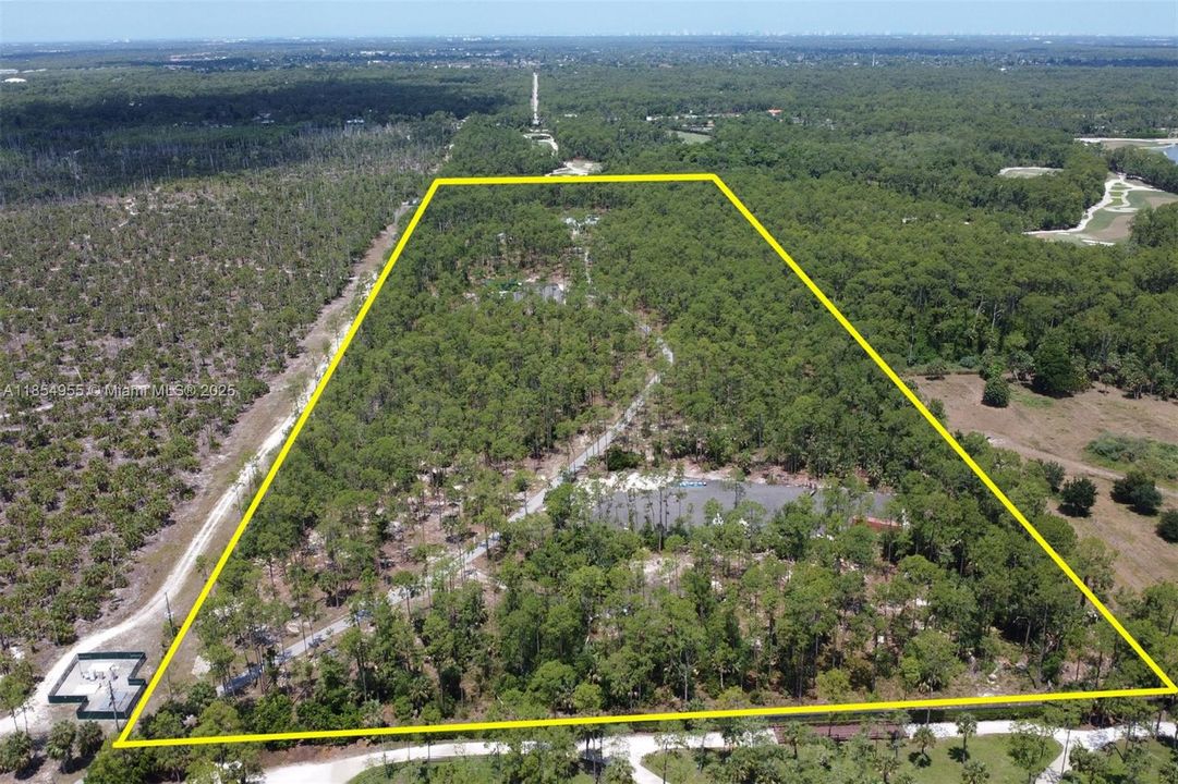 For Sale: $2,999,999 (4 beds, 5 baths, 4901 Square Feet)