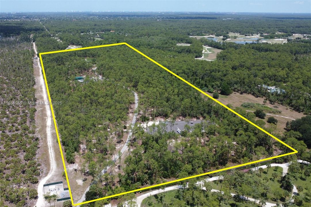 For Sale: $2,999,999 (4 beds, 5 baths, 4901 Square Feet)