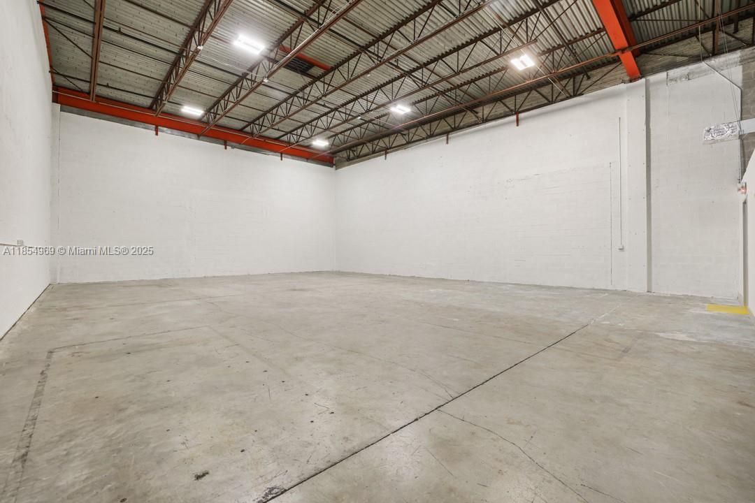 出租: $20 (0 贝兹, 0 浴室, 0 平方英尺)