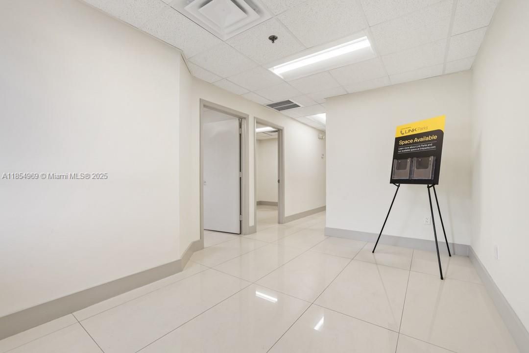 出租: $20 (0 贝兹, 0 浴室, 0 平方英尺)