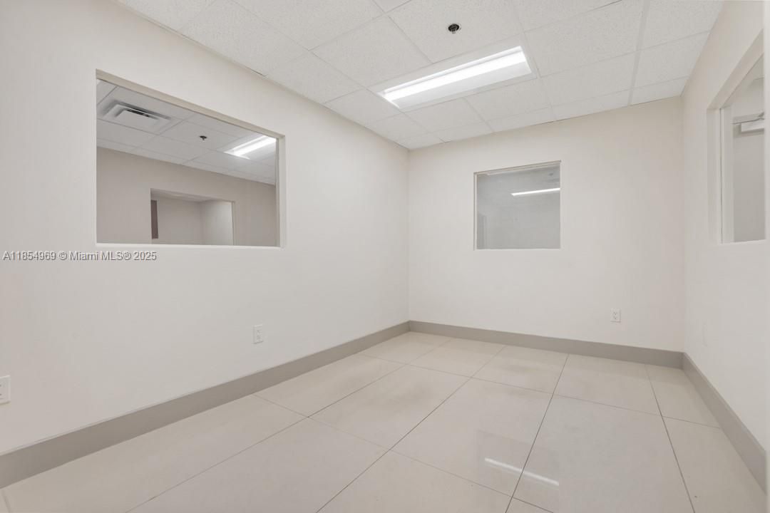 出租: $20 (0 贝兹, 0 浴室, 0 平方英尺)