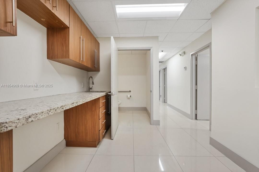 出租: $20 (0 贝兹, 0 浴室, 0 平方英尺)