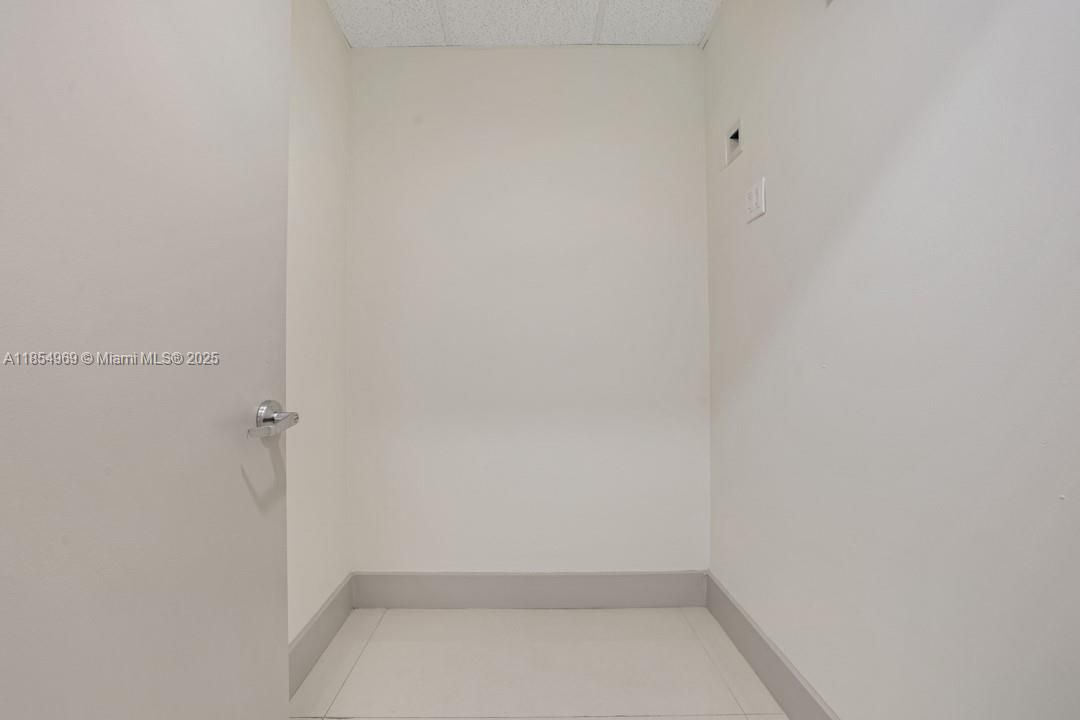 出租: $20 (0 贝兹, 0 浴室, 0 平方英尺)