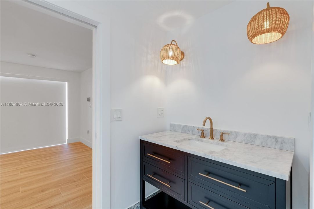 En Venta: $1,499,900 (3 camas, 2 baños, 1654 Pies cuadrados)