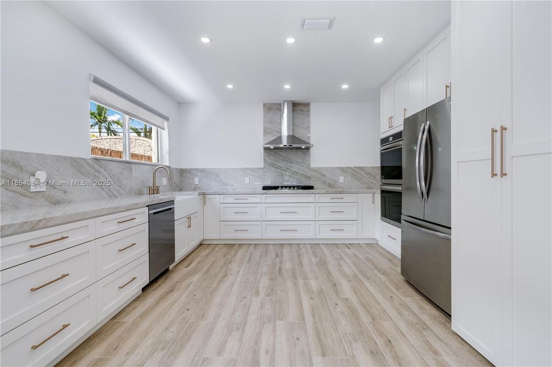 En Venta: $1,499,900 (3 camas, 2 baños, 1654 Pies cuadrados)