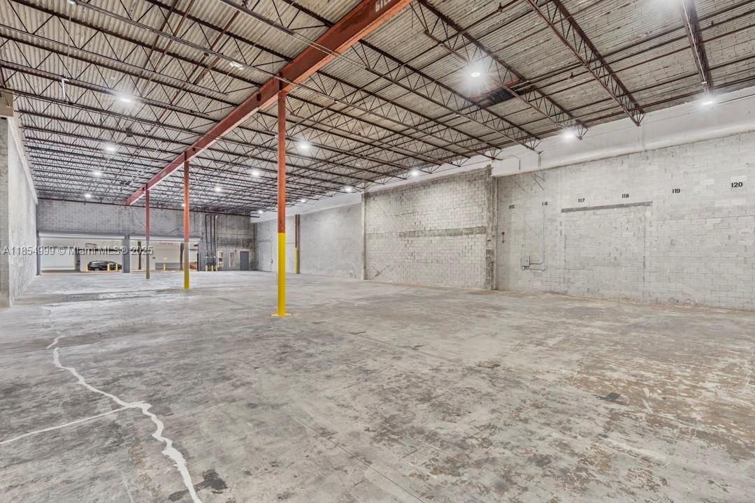 出租: $16 (0 贝兹, 0 浴室, 0 平方英尺)