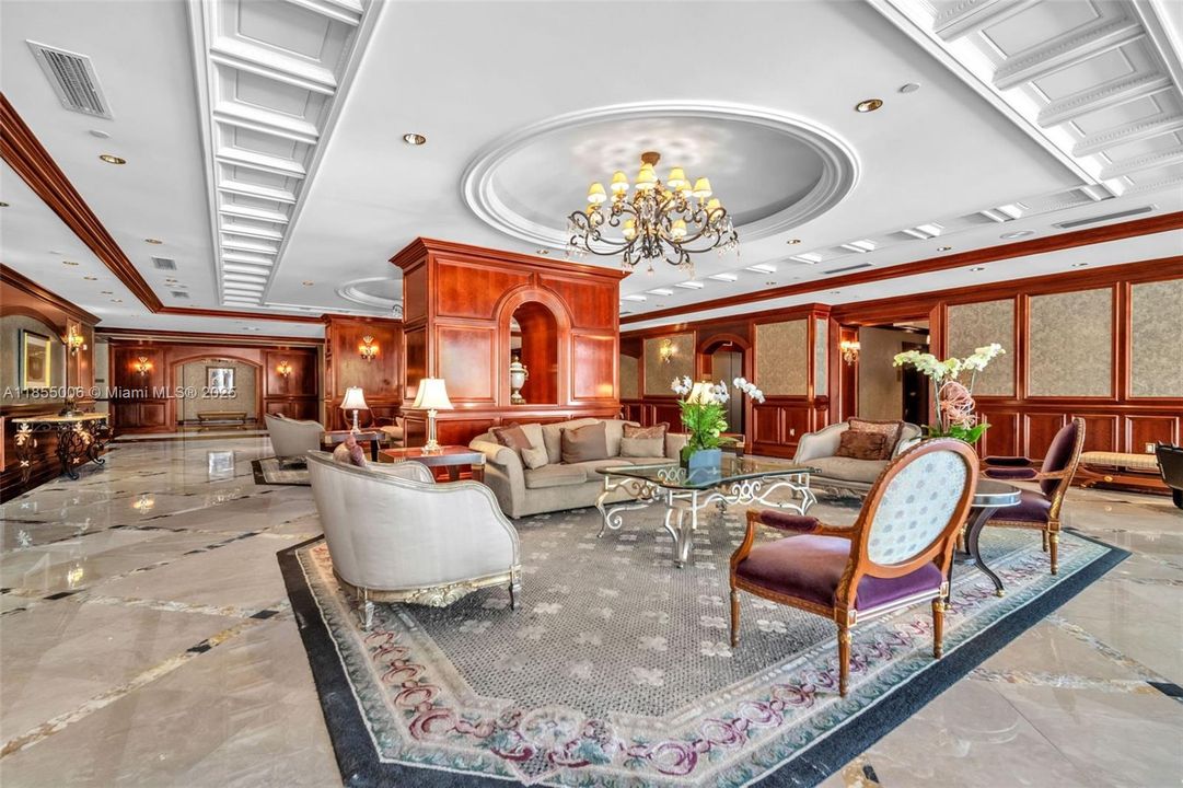 Recently Sold: $3,400,000 (3 beds, 3 baths, 2790 Square Feet)