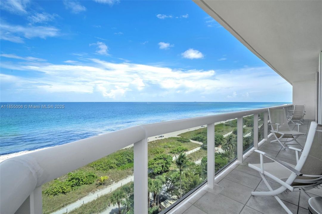 Recently Sold: $3,400,000 (3 beds, 3 baths, 2790 Square Feet)