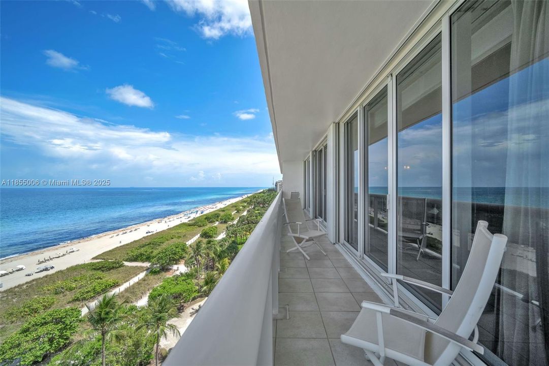 Recently Sold: $3,400,000 (3 beds, 3 baths, 2790 Square Feet)