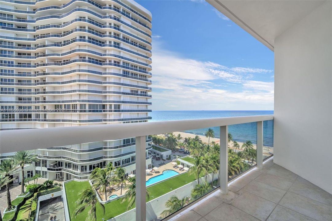 Recently Sold: $3,400,000 (3 beds, 3 baths, 2790 Square Feet)