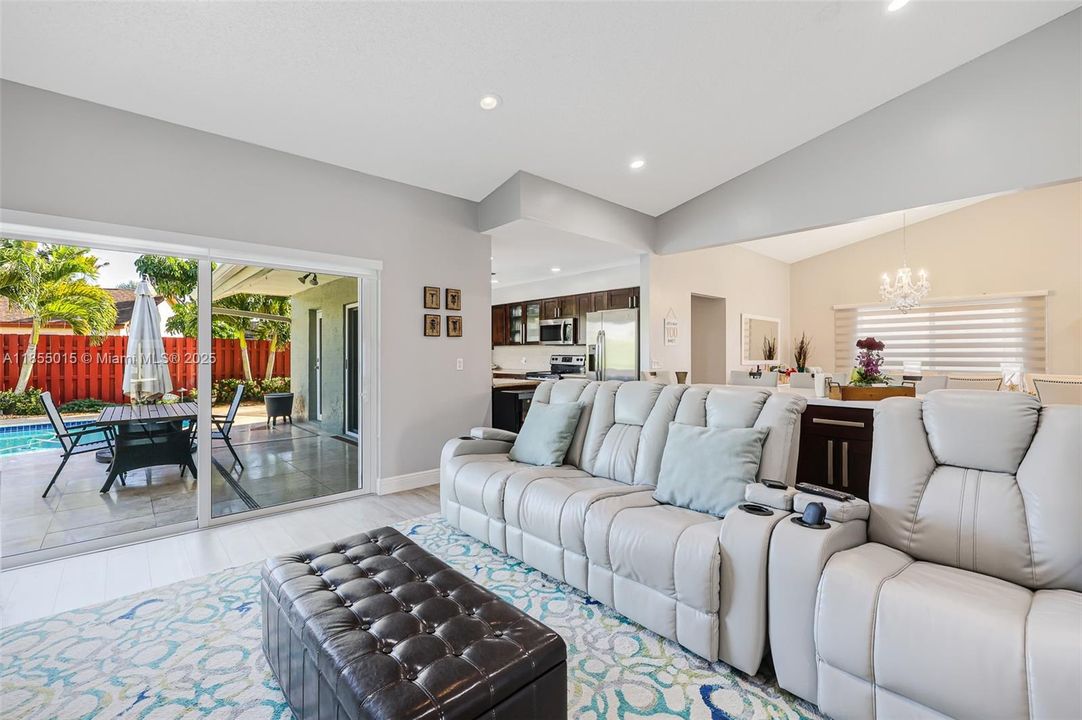 Active With Contract: $749,900 (4 beds, 3 baths, 2071 Square Feet)