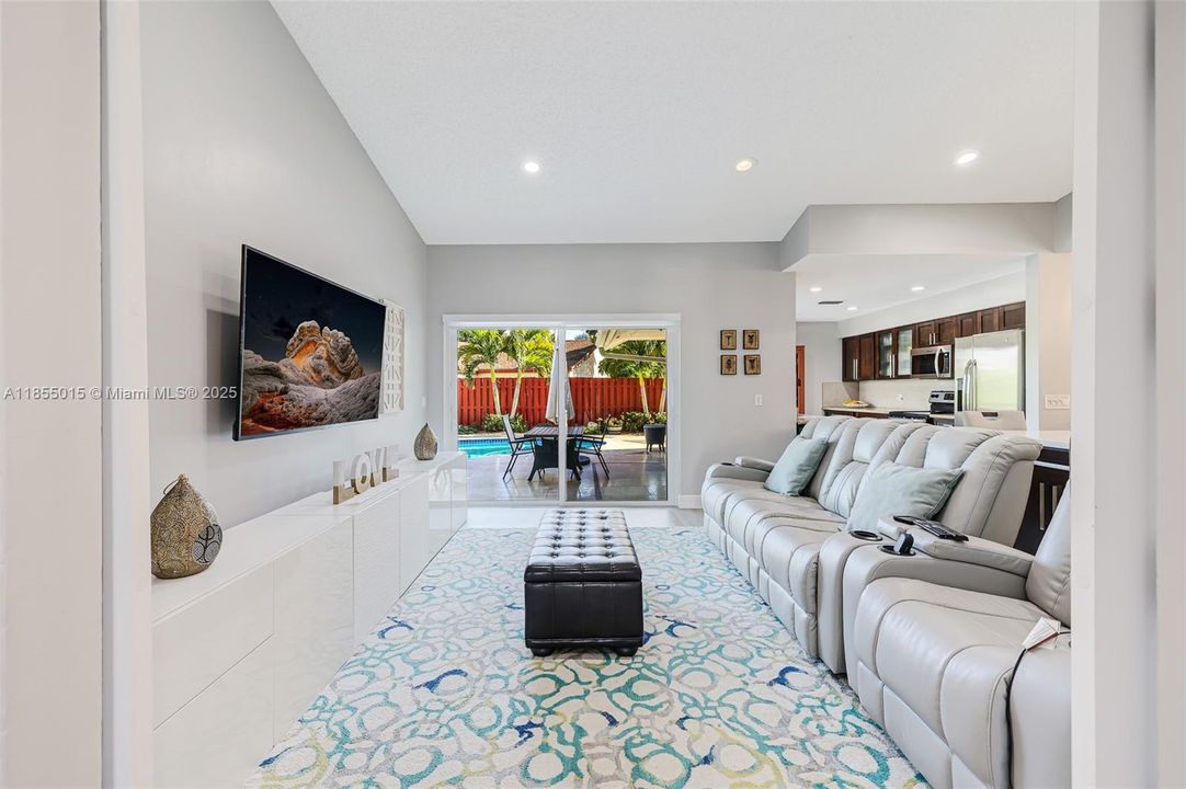 Active With Contract: $749,900 (4 beds, 3 baths, 2071 Square Feet)