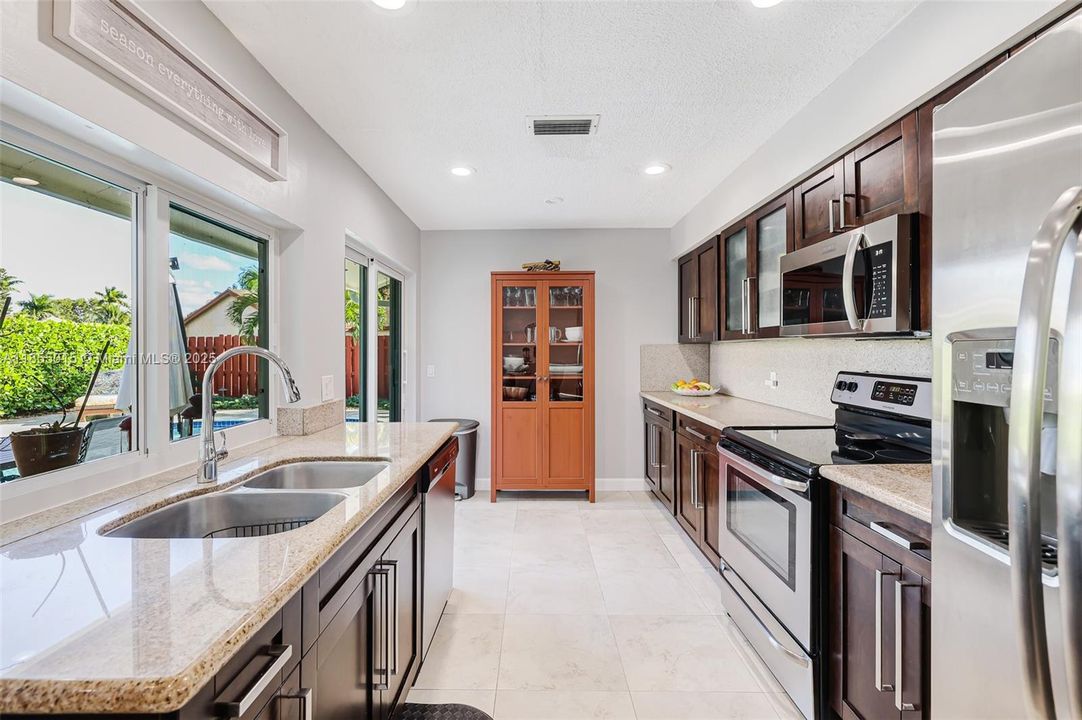 Active With Contract: $749,900 (4 beds, 3 baths, 2071 Square Feet)