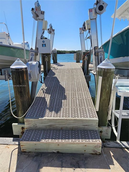 待售: $985,000 (2 贝兹, 1 浴室, 0 平方英尺)