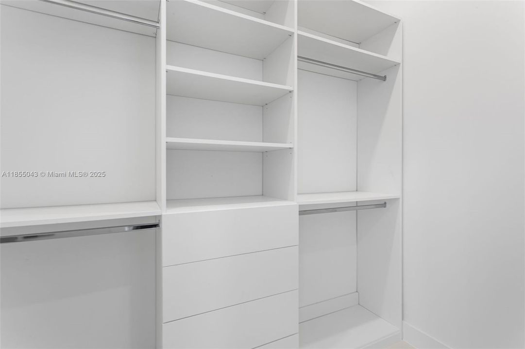 待售: $756,500 (3 贝兹, 3 浴室, 2420 平方英尺)