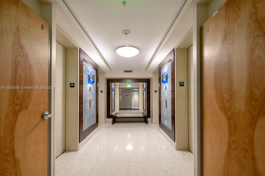 最近租的: $3,000 (1 贝兹, 1 浴室, 783 平方英尺)