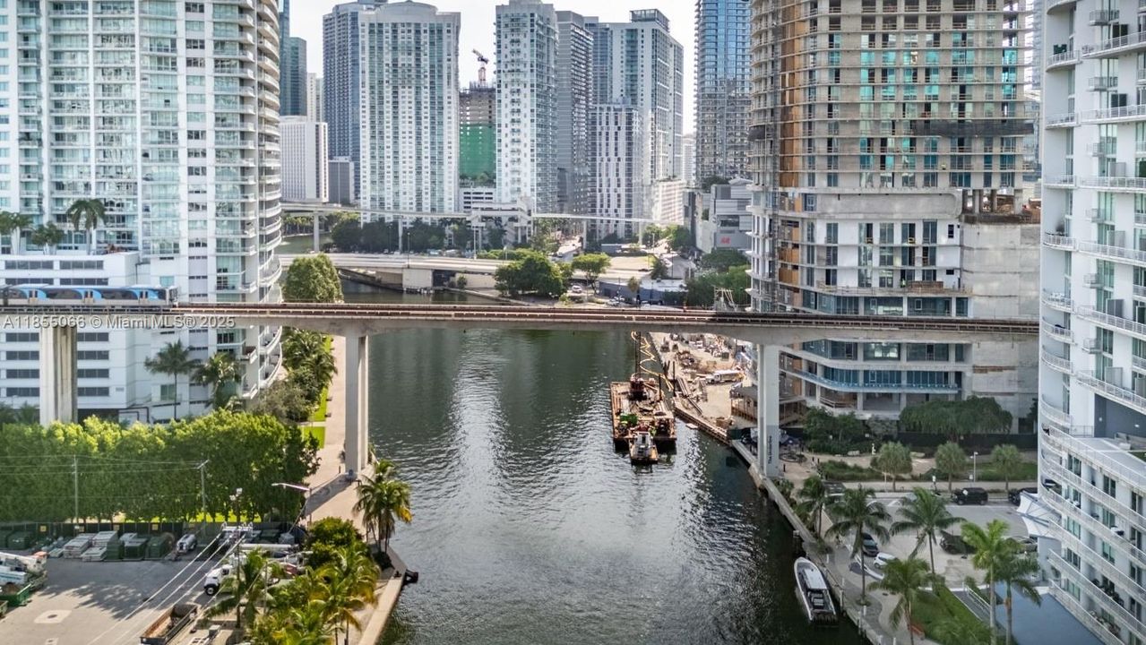 最近租的: $3,000 (1 贝兹, 1 浴室, 783 平方英尺)