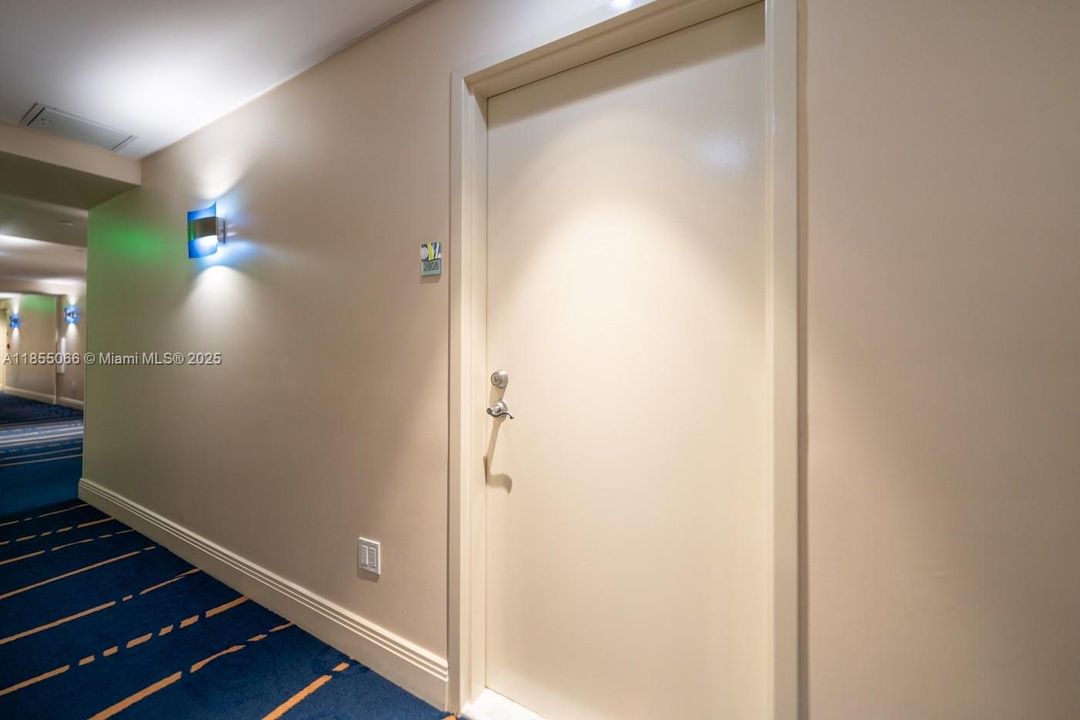 最近租的: $3,000 (1 贝兹, 1 浴室, 783 平方英尺)