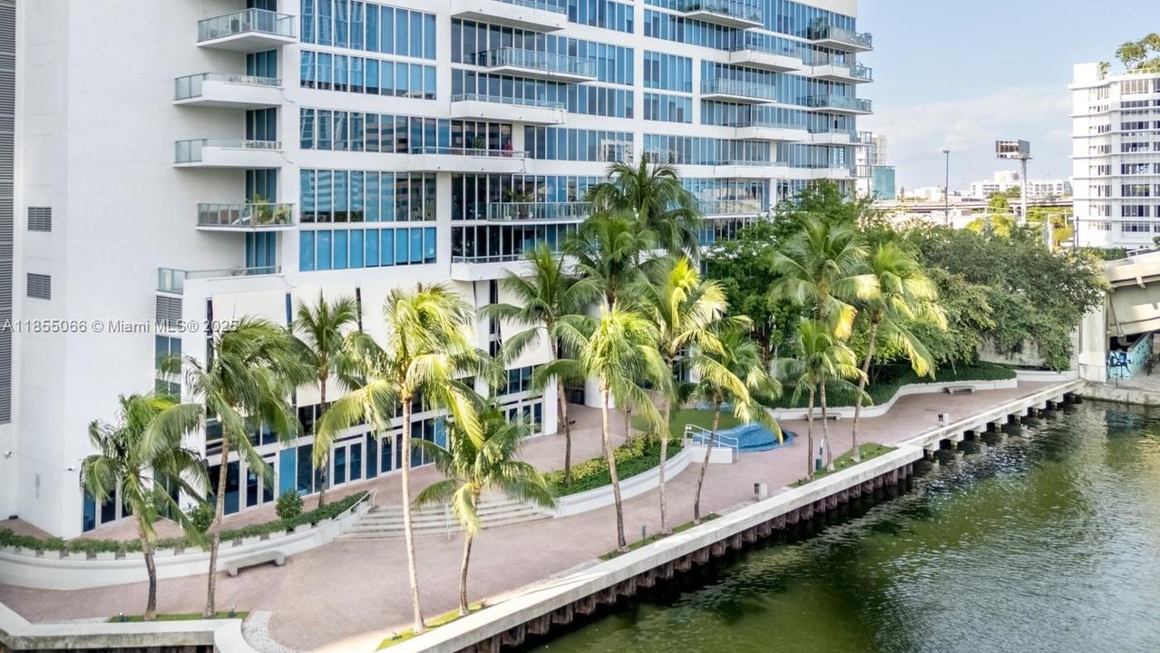 最近租的: $3,000 (1 贝兹, 1 浴室, 783 平方英尺)