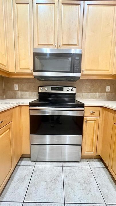 Recientemente alquilado: $3,000 (2 camas, 2 baños, 1290 Pies cuadrados)