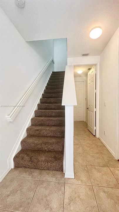 Recientemente alquilado: $3,000 (2 camas, 2 baños, 1290 Pies cuadrados)