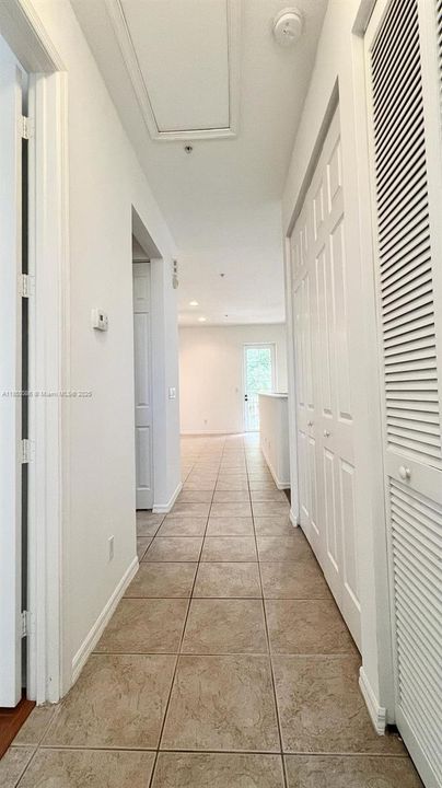 Recientemente alquilado: $3,000 (2 camas, 2 baños, 1290 Pies cuadrados)