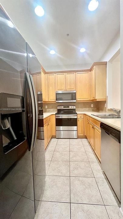 Recientemente alquilado: $3,000 (2 camas, 2 baños, 1290 Pies cuadrados)