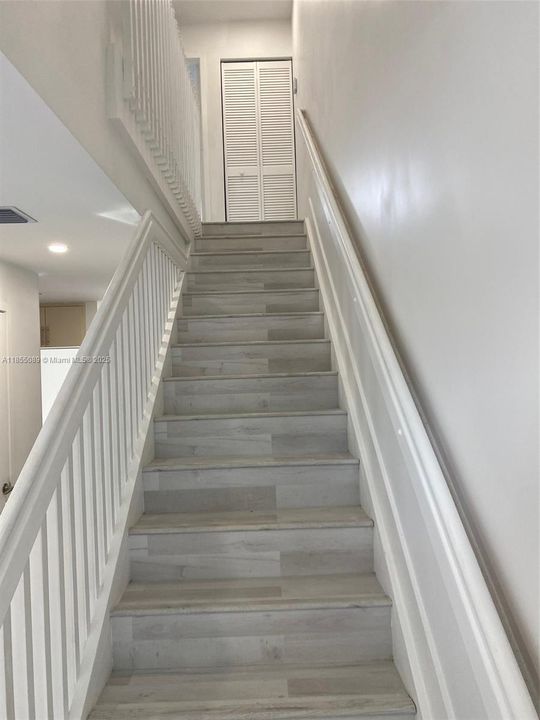 最近租的: $2,800 (3 贝兹, 2 浴室, 1330 平方英尺)