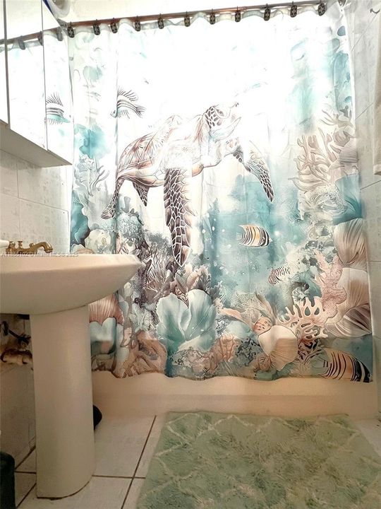 Недавно продано: $365,000 (1 спален, 1 ванн, 600 Квадратных фут)