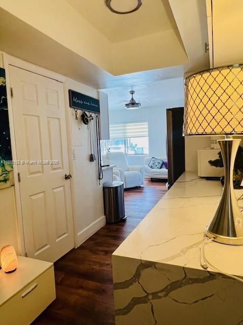 Недавно продано: $365,000 (1 спален, 1 ванн, 600 Квадратных фут)