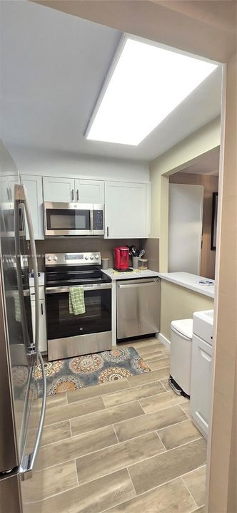 Active With Contract: $78,500 (1 beds, 1 baths, 640 Square Feet)