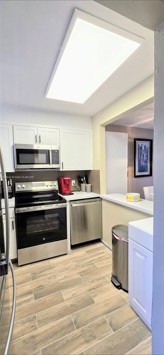 Active With Contract: $78,500 (1 beds, 1 baths, 640 Square Feet)