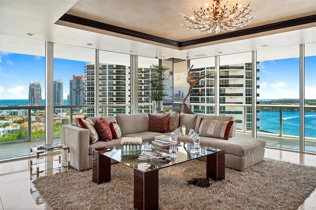 На продажу: $3,450,000 (2 спален, 2 ванн, 1815 Квадратных фут)